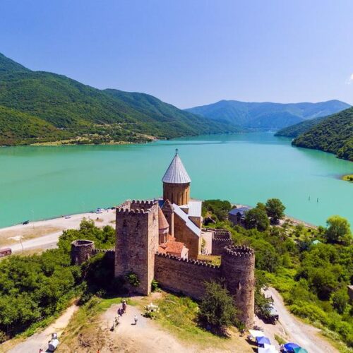 Ананури